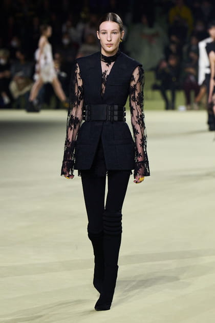 Look 63&nbsp;du d&eacute;fil&eacute; Balmain