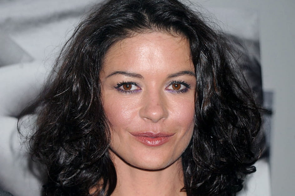 Les ondulations naturelles de Catherine Zeta-Jones