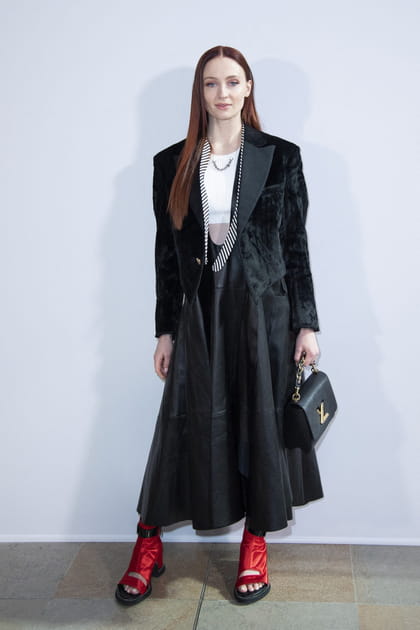 Sophie Turner, future maman à la Fashion Week