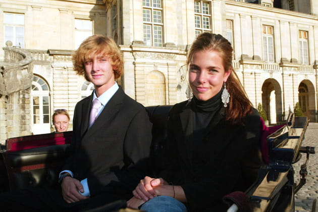 Charlotte Casiraghi, accompagnée de son petit frère Pierre Casiraghi