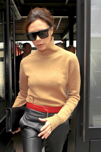 Victoria Beckham en lunettes de soleil XXL