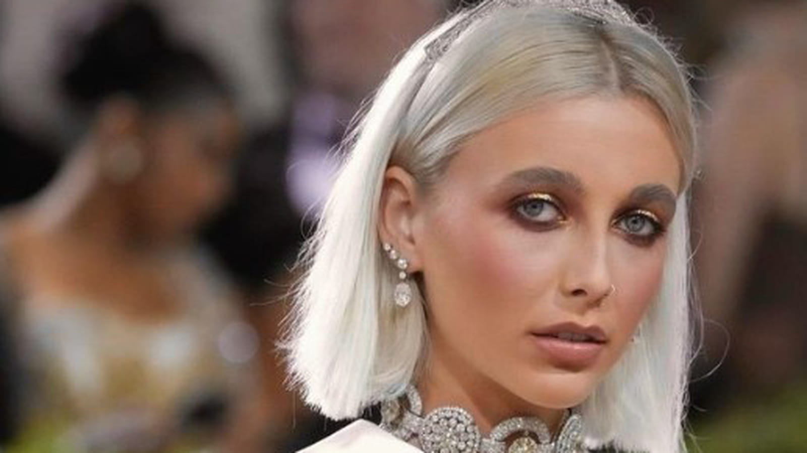 Emma Chamberlain et son blond polaire