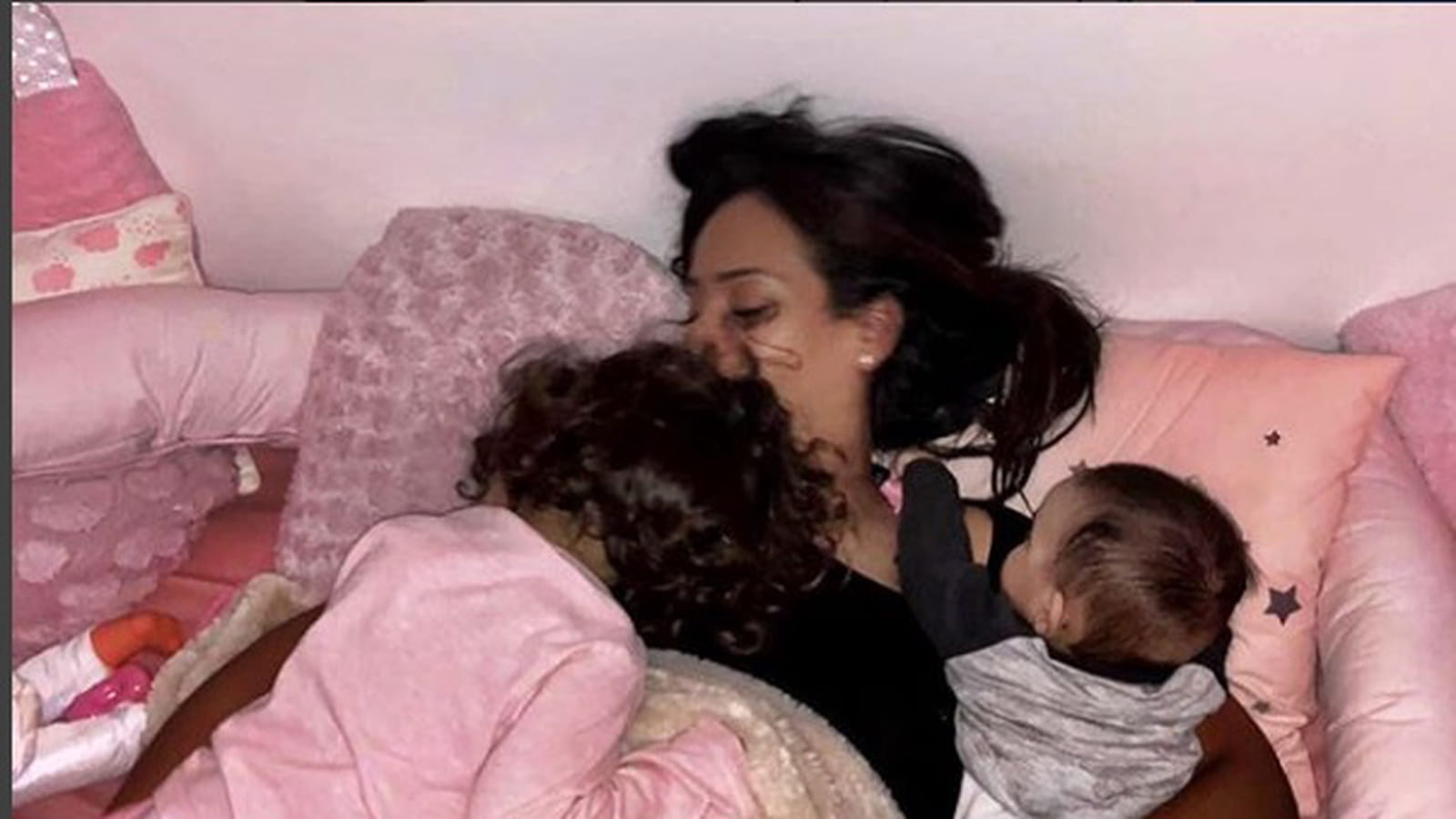 Amel Bent et ses 2 filles