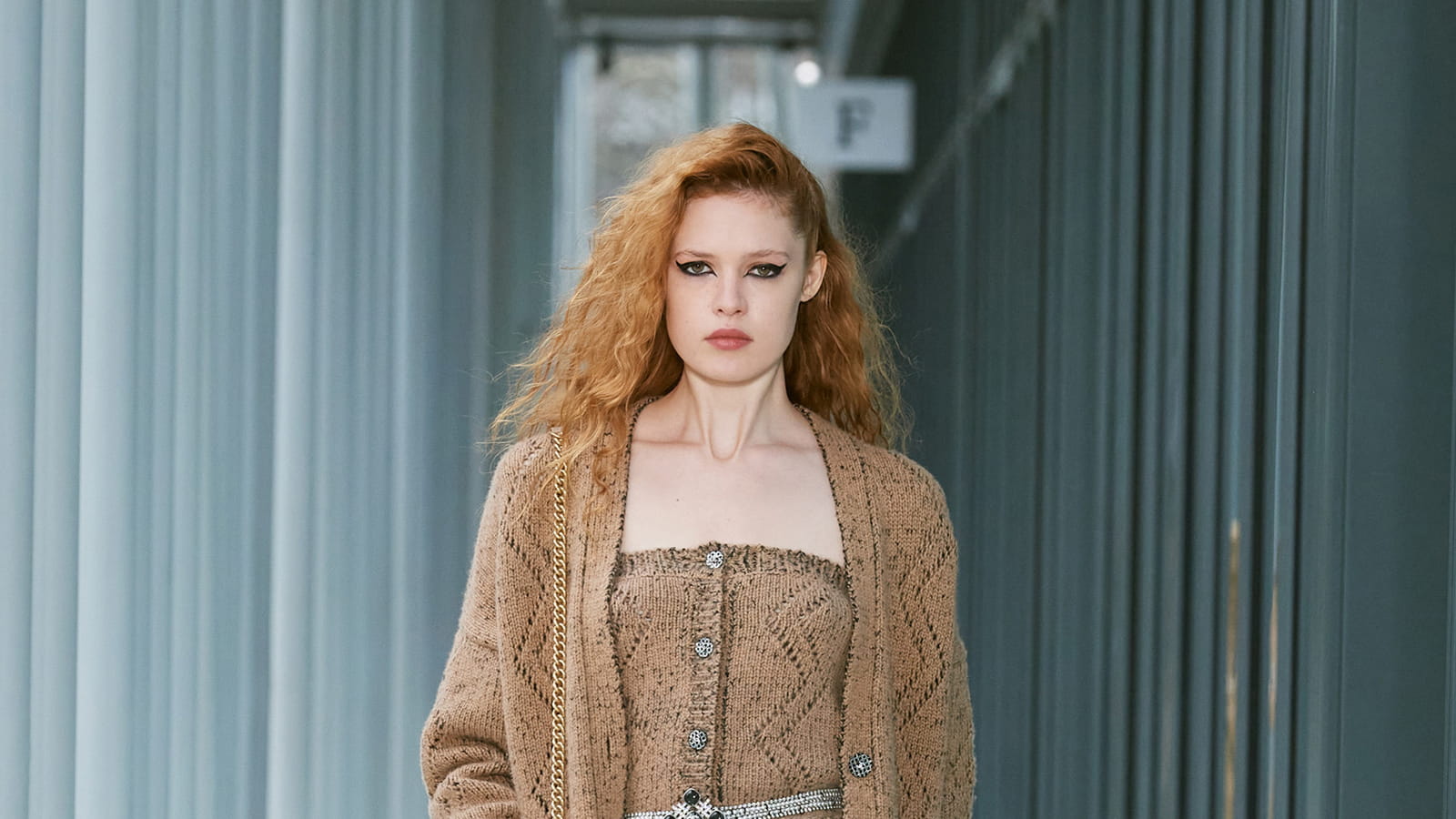 Look 25