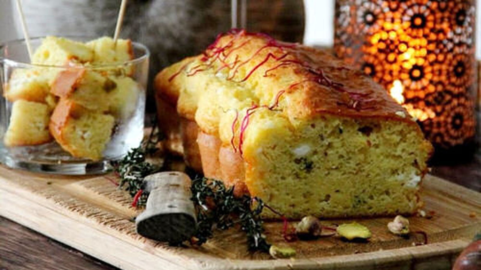 Cake à la feta et pistaches