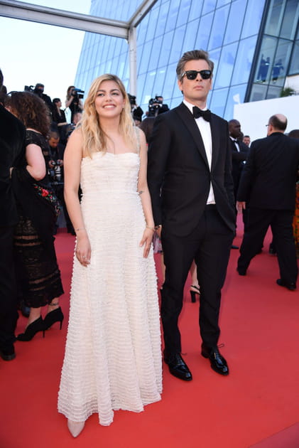 Louane et son bodyguard Benjamin Biolay