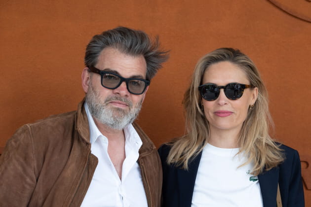 Clovis Cornillac et sa femme Lilou Fogli, fidèles du tournoi de Roland-Garros