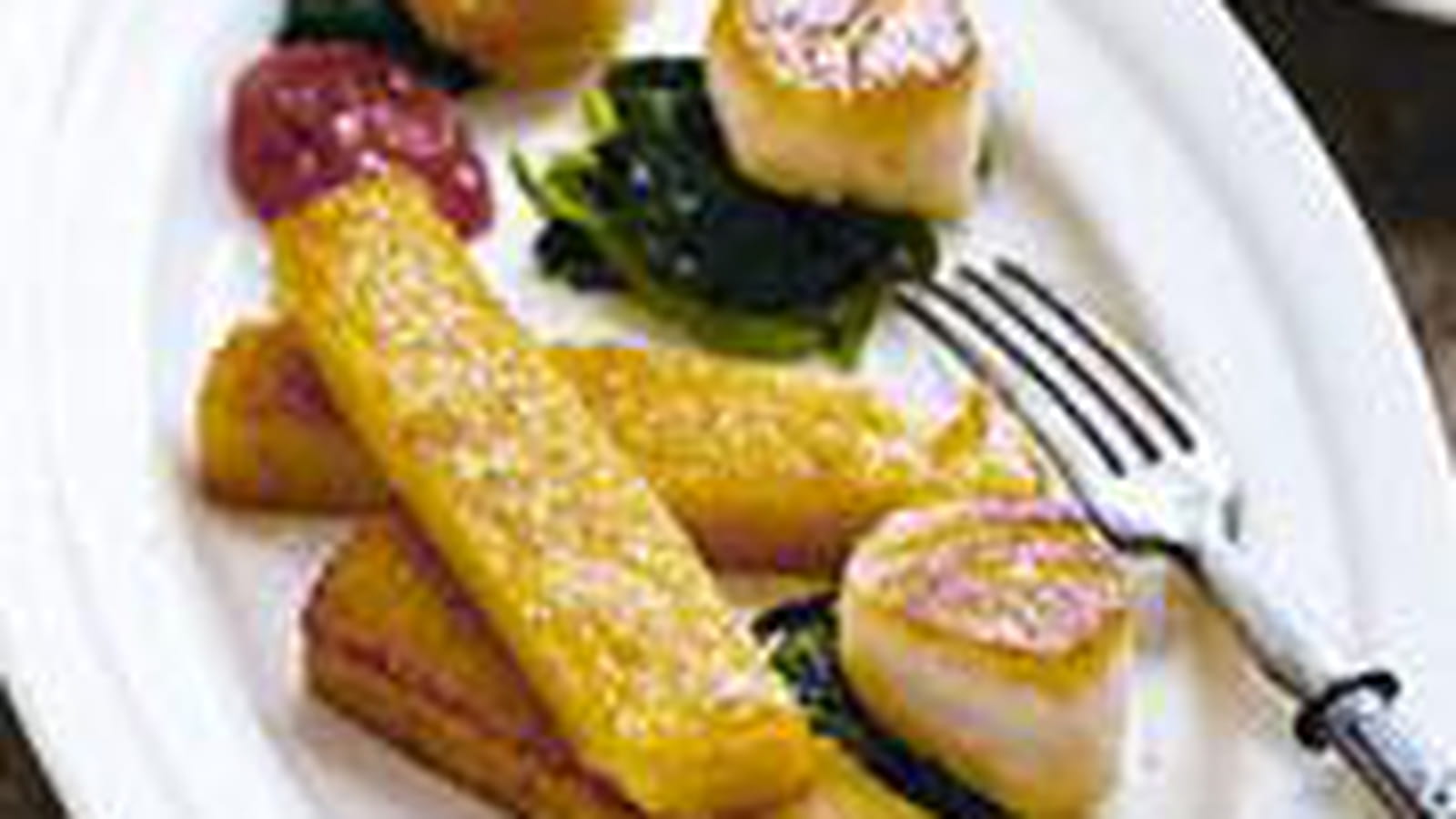 Noix de Saint-­Jacques sur lit d'épinards, polenta citronnée à la bière Edelweiss