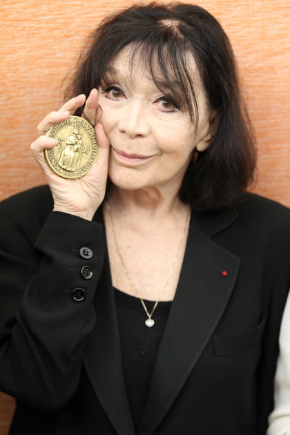 Avec sa M&eacute;daille d'honneur de Montpellier, en 2012