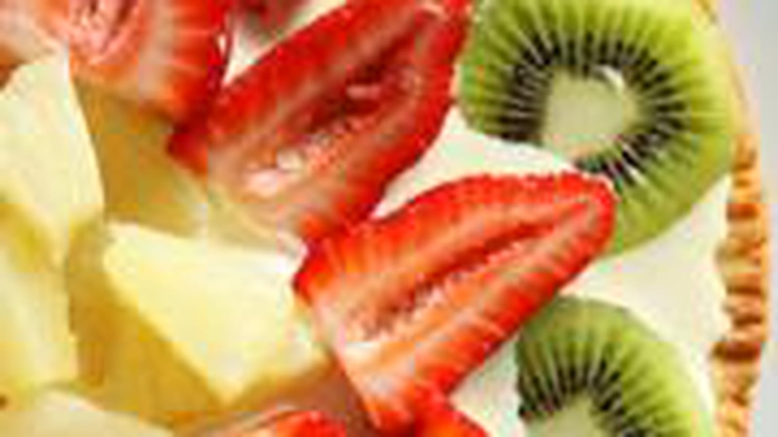 Tarte fine à l'ananas, au kiwi et aux fraises