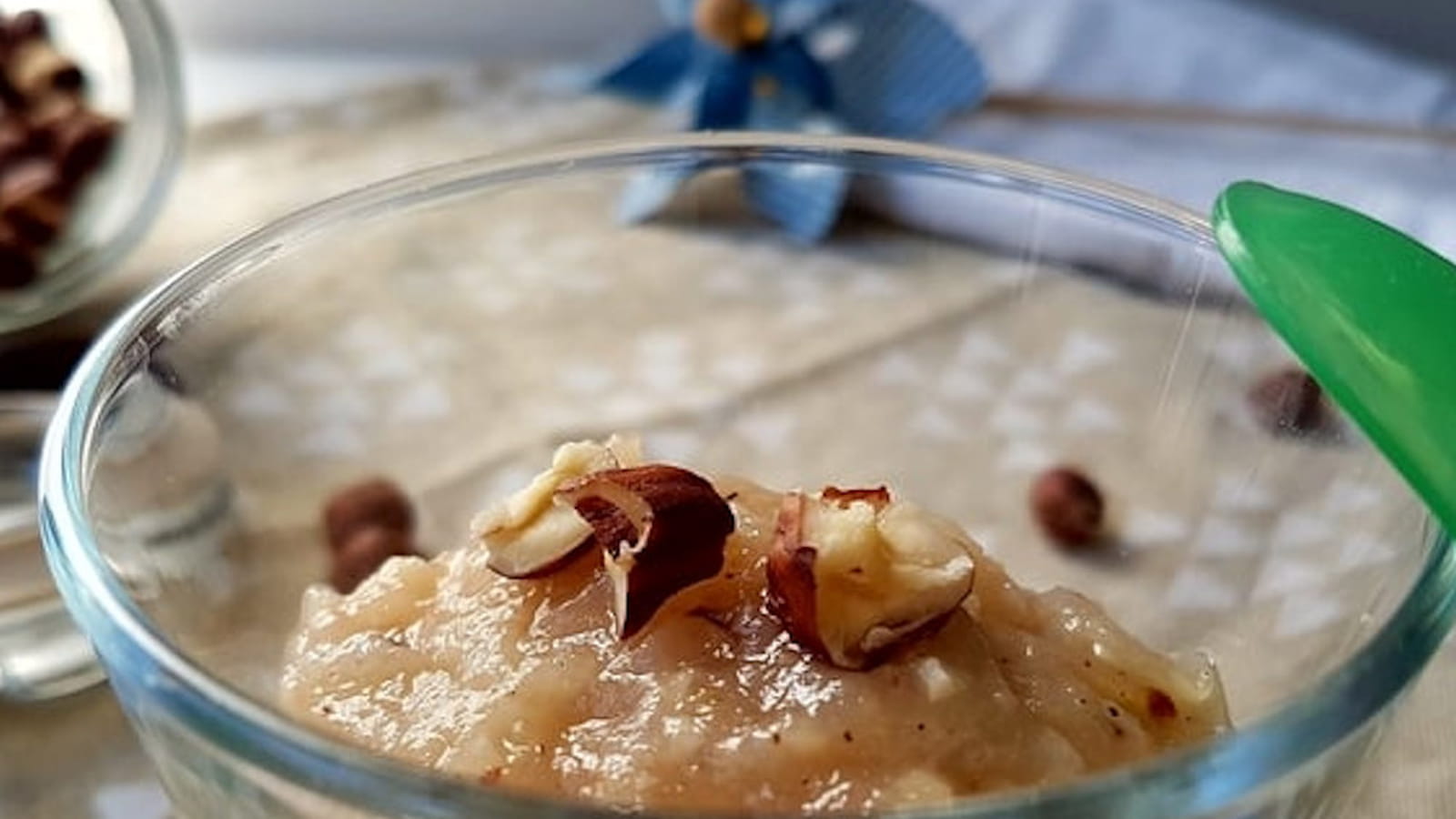 Compote de poires et noisettes