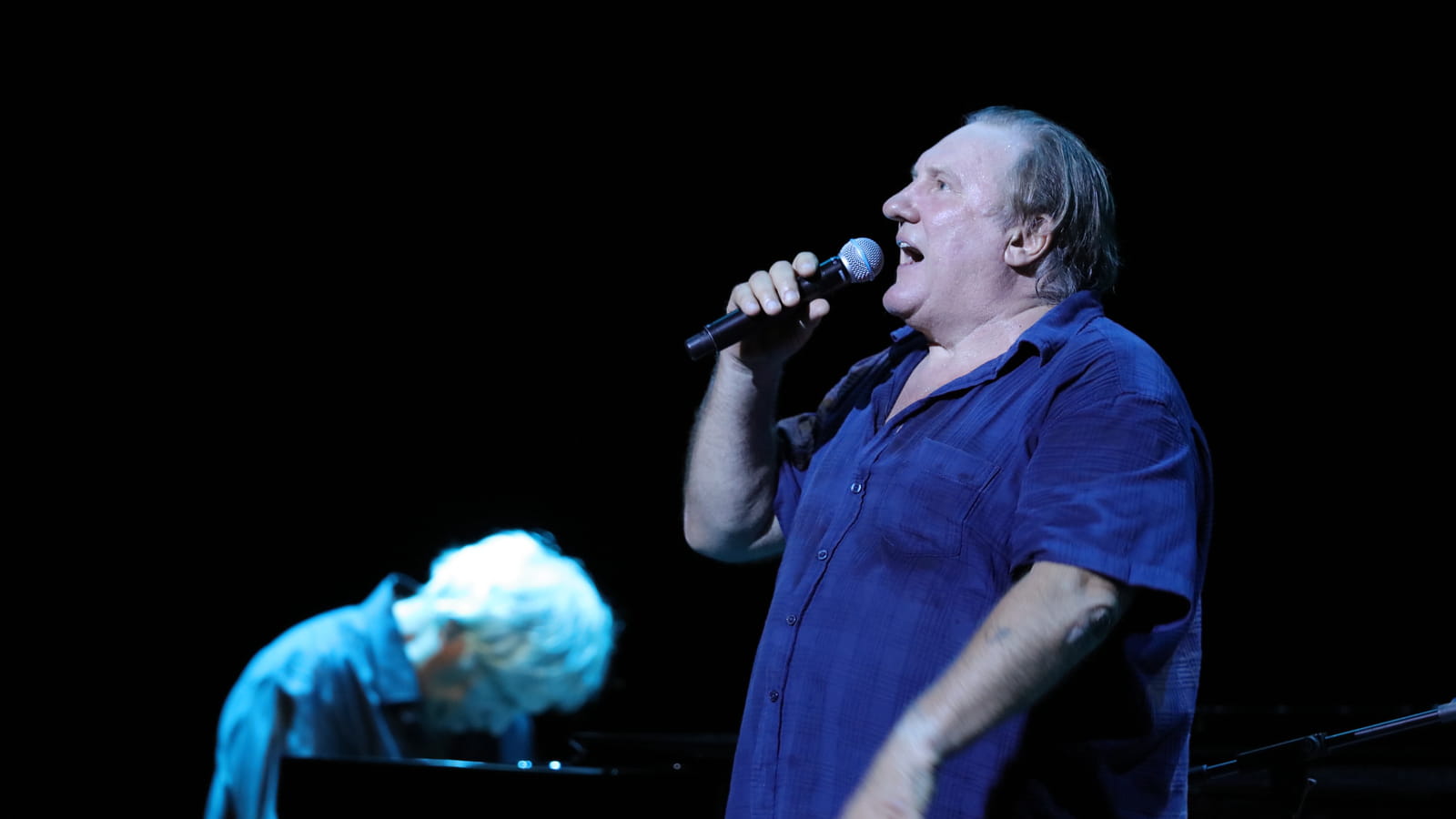 Gérard Depardieu chante Barbara 