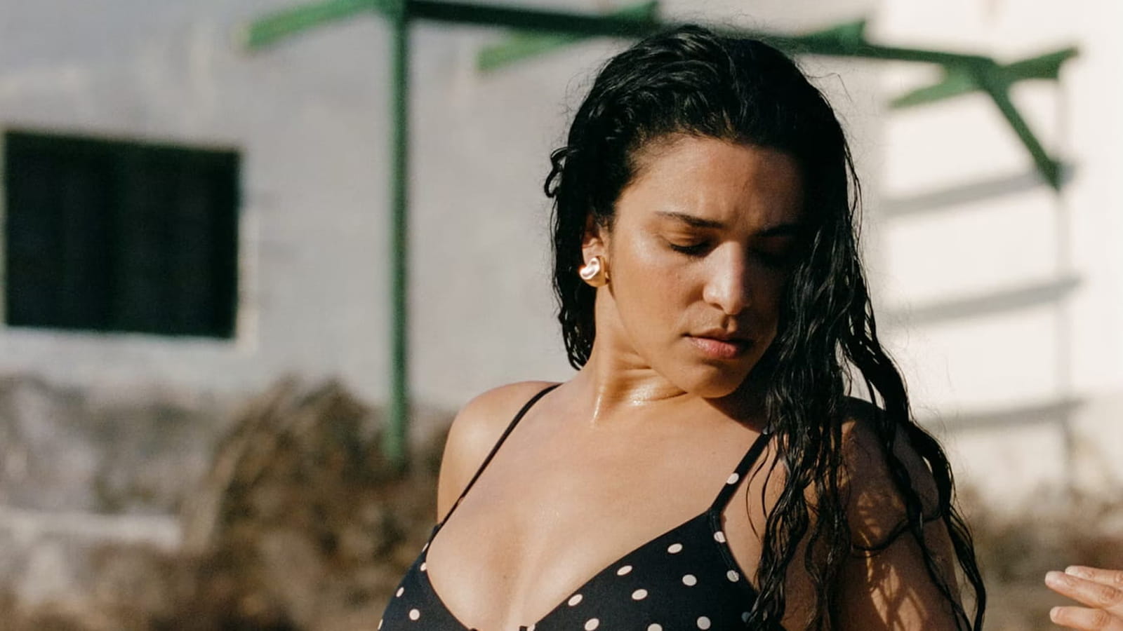 Bikinis, brassières, tangas... Voici 24 maillots de bain deux pièces pour prendre le soleil cet été