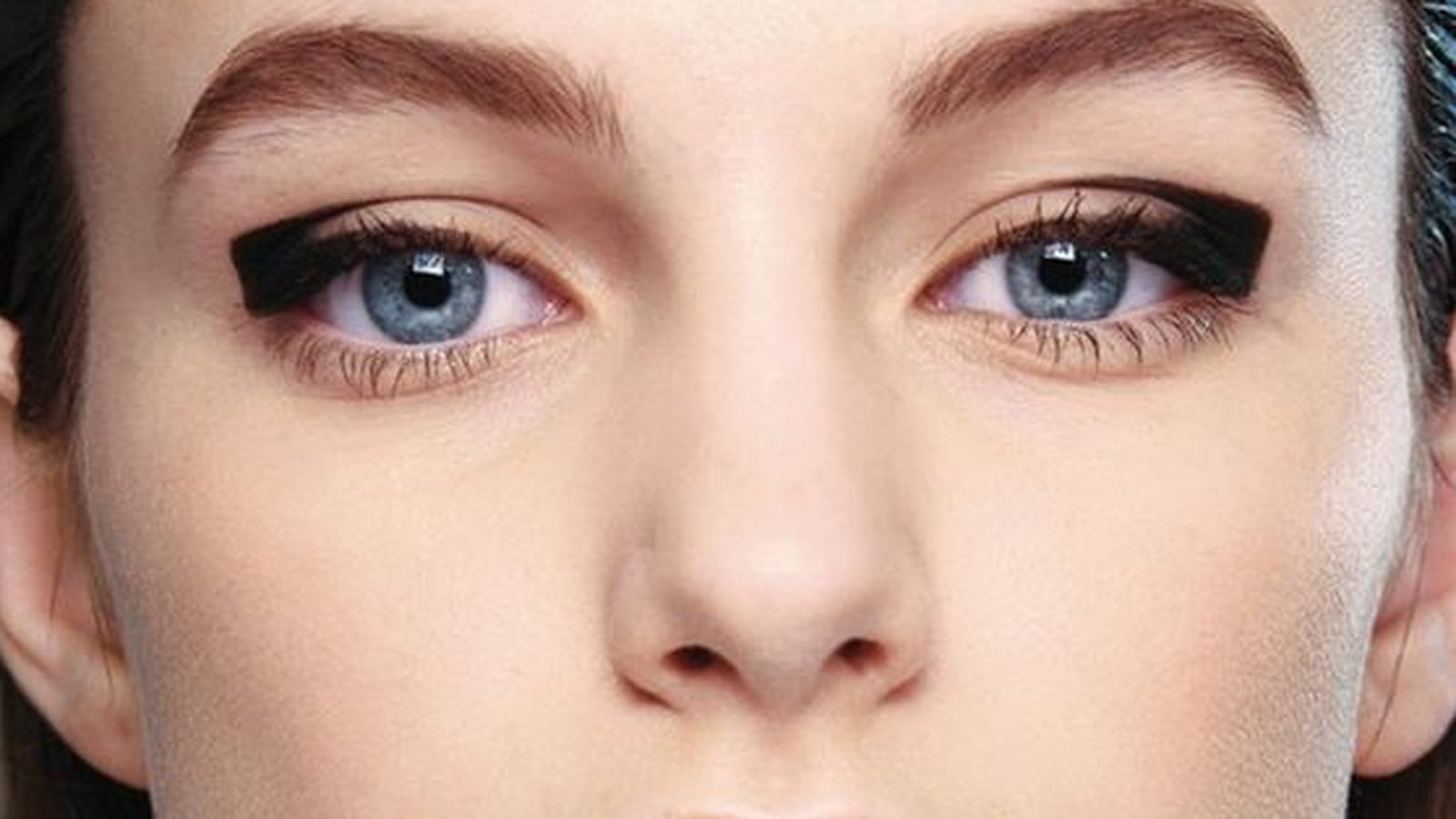 Eyeliner fumé