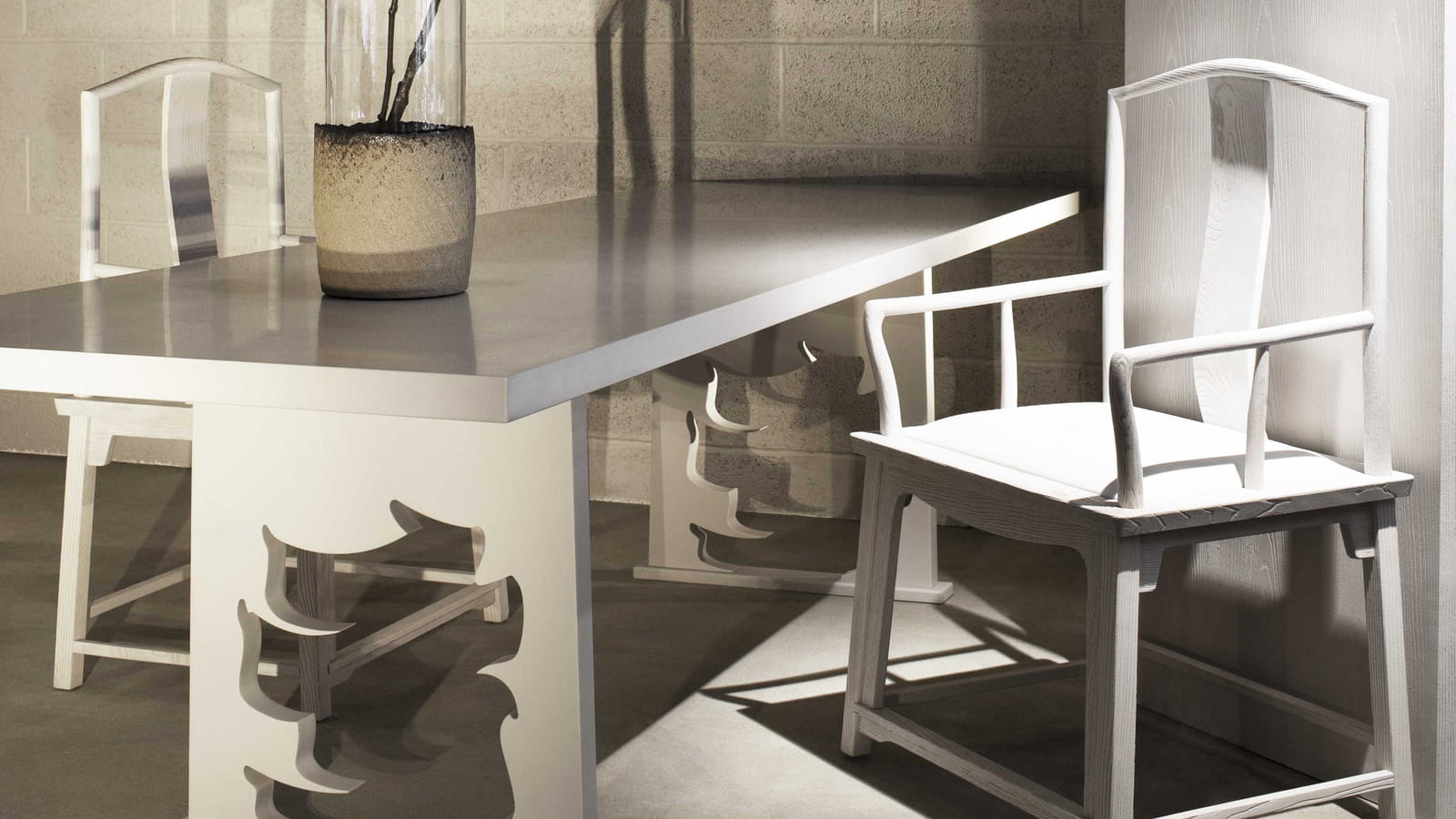 Fauteuil Tao en frêne Guillaume Alan