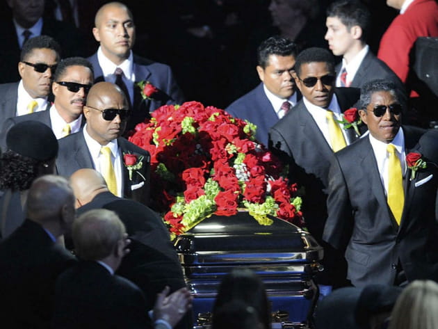 Une icône est morte