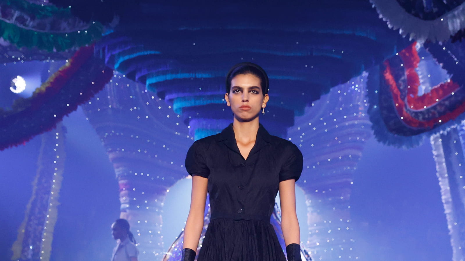 Look 5