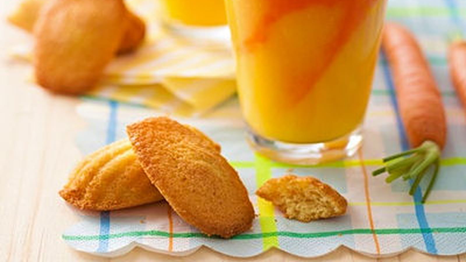 Madeleines sans gluten et smoothie d'été