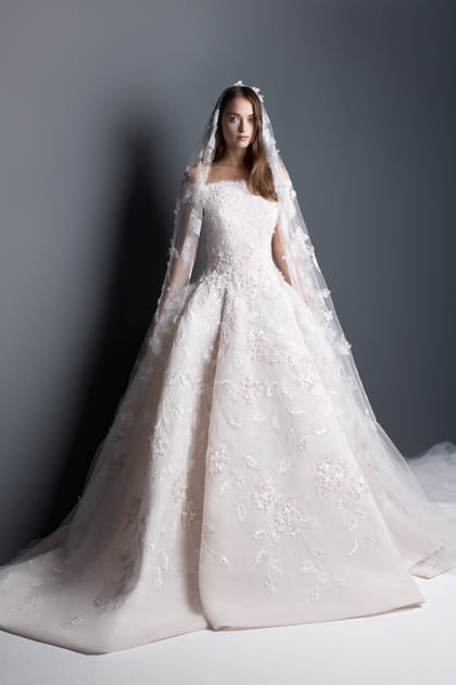 Robe de mariée rose poudré de Georges Hobeika