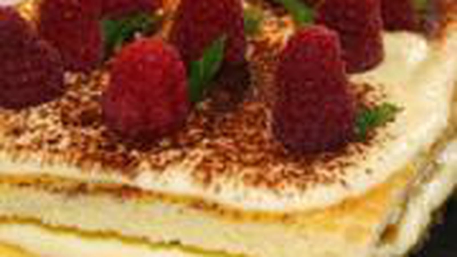 Génoise chèvre frais et framboises