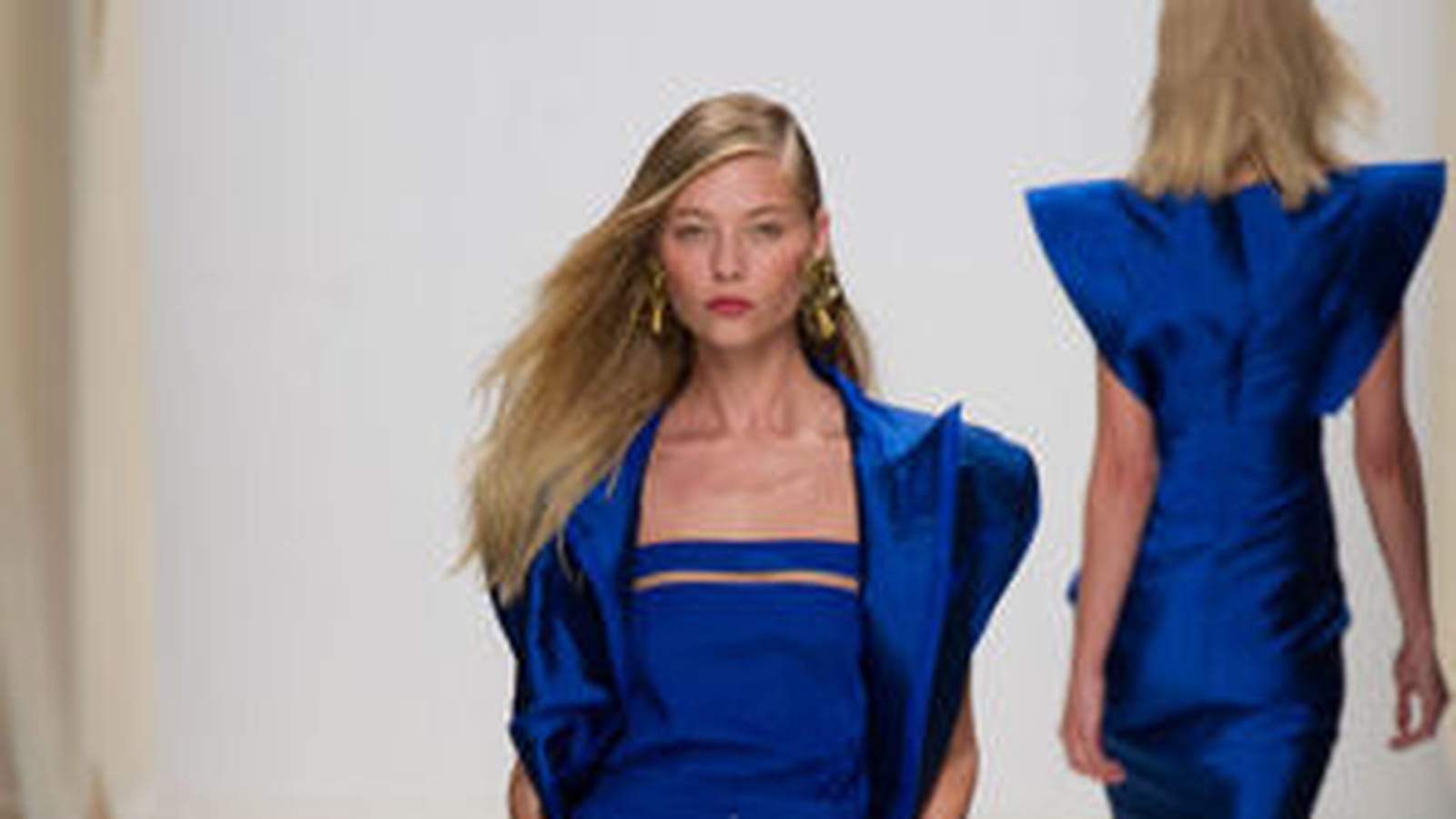 Grand bleu chez V.Yudashkin