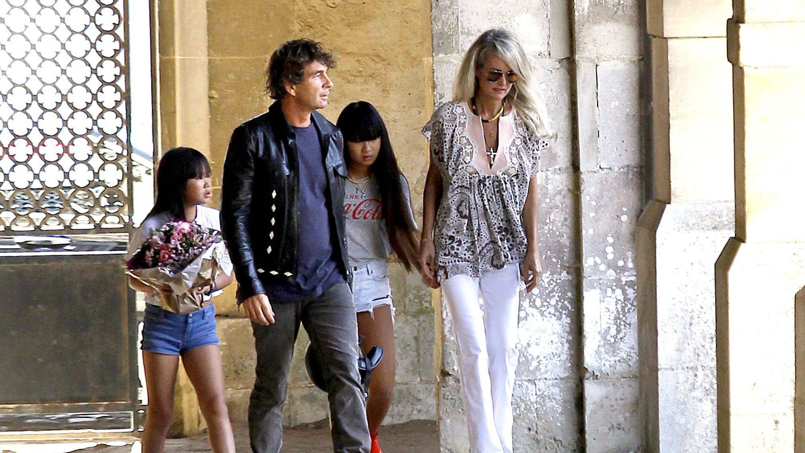 Laeticia Hallyday, Jade et Joy