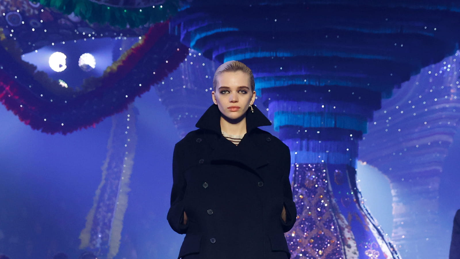 Look 25