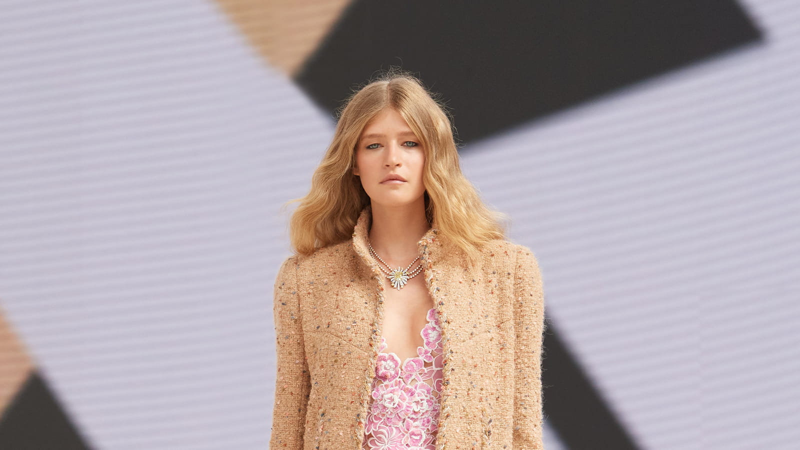 Look 5