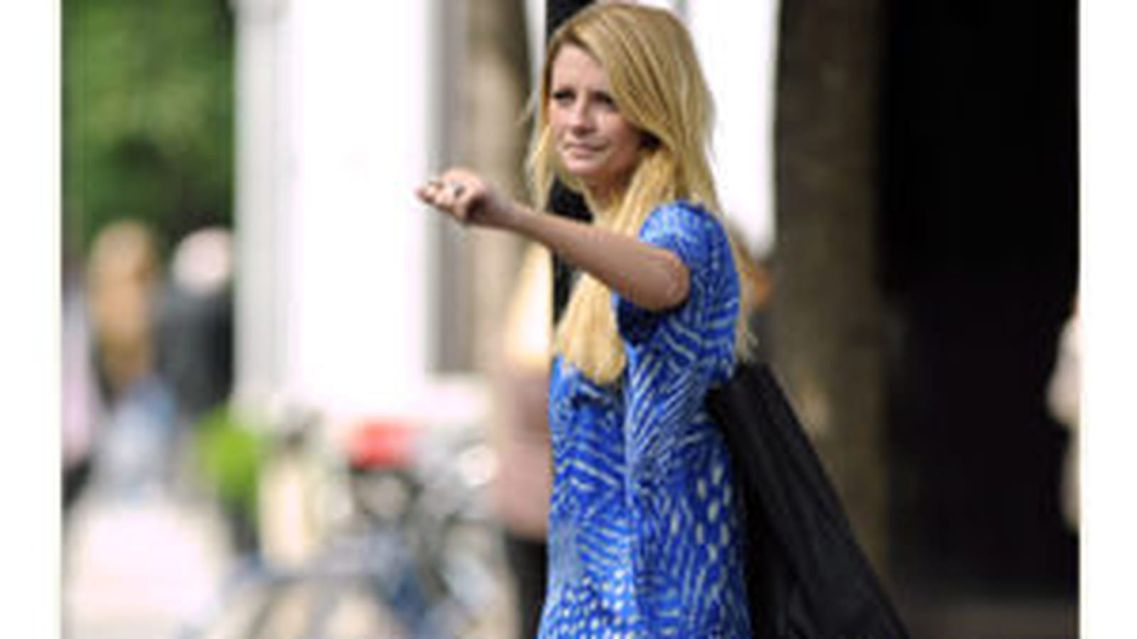 Mischa Barton, colorée