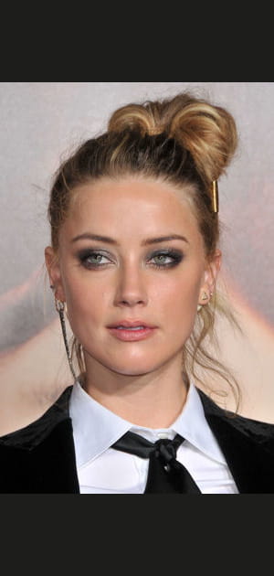 Le chignon flou d'Amber Heard
