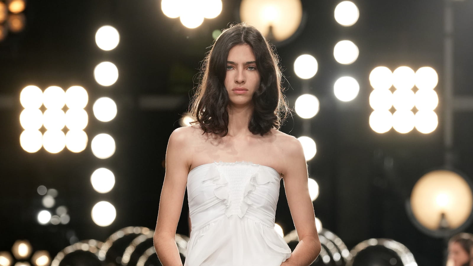 Look 50