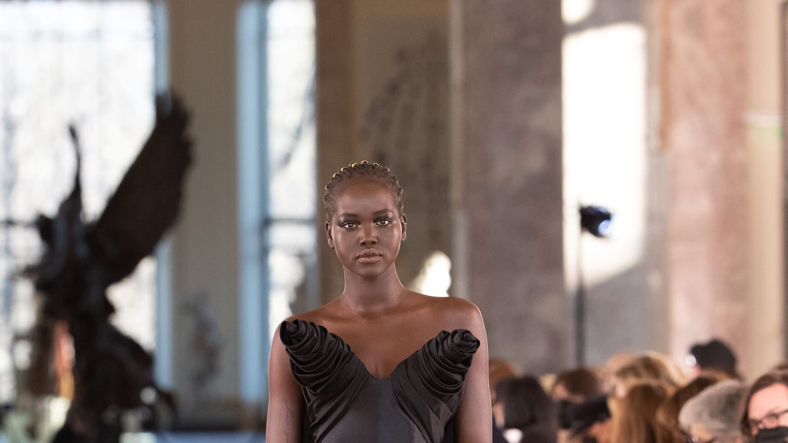 Look 32