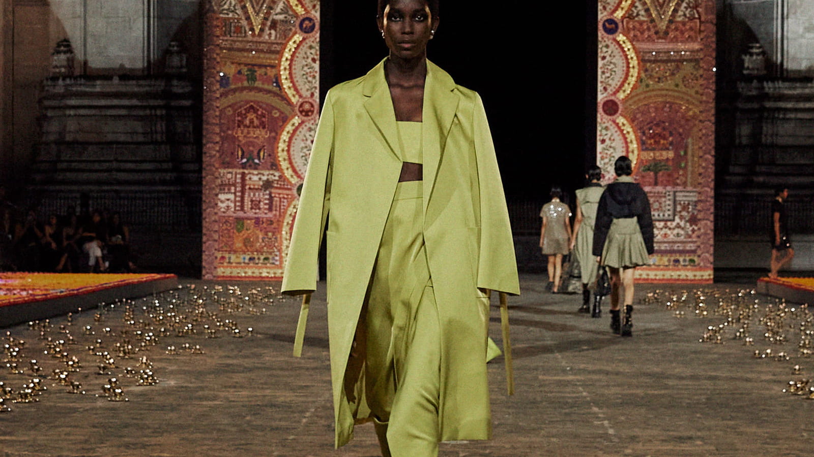 Look 22