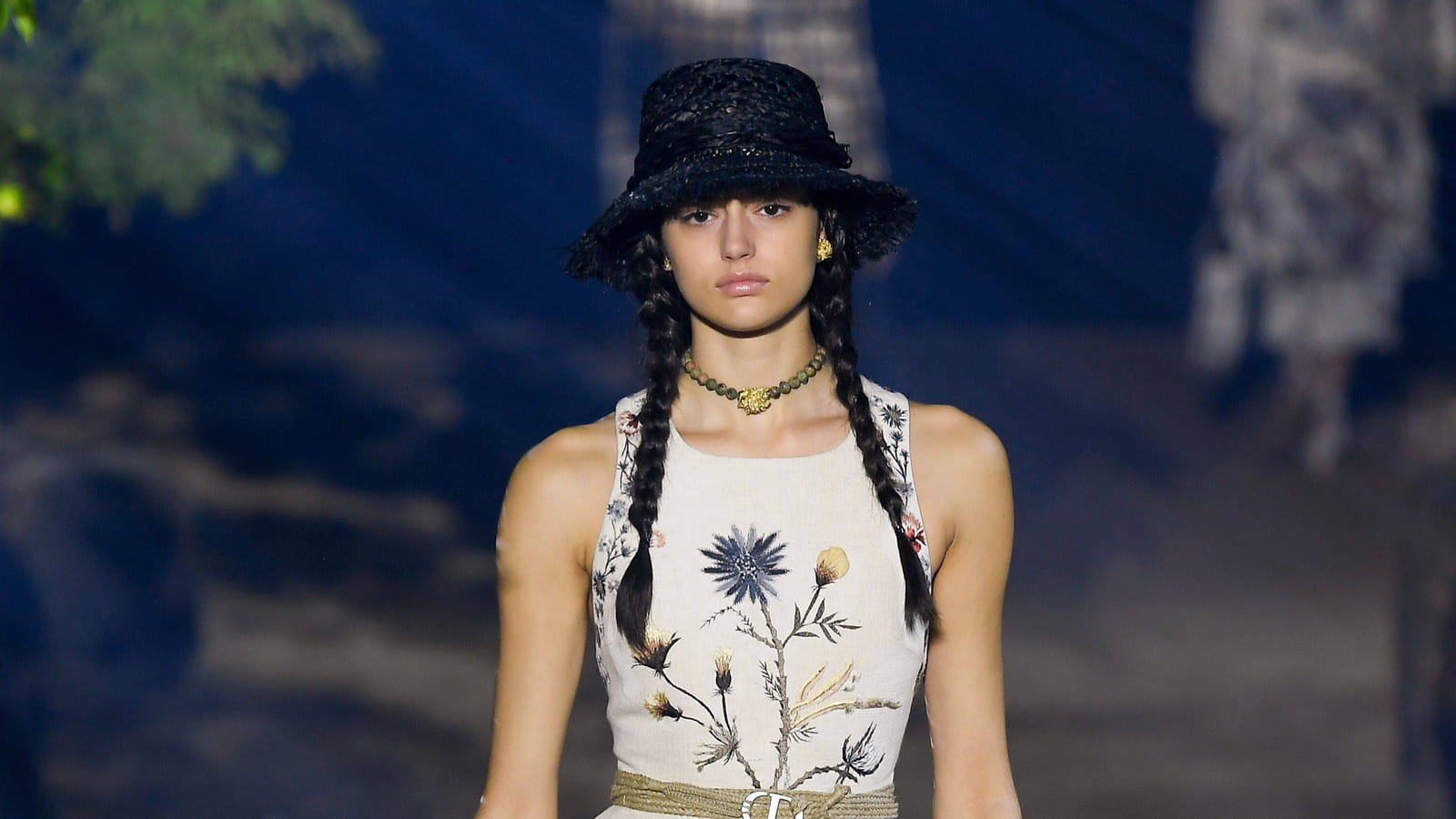 Look 23