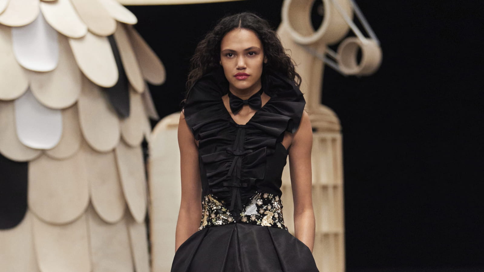 Look 28