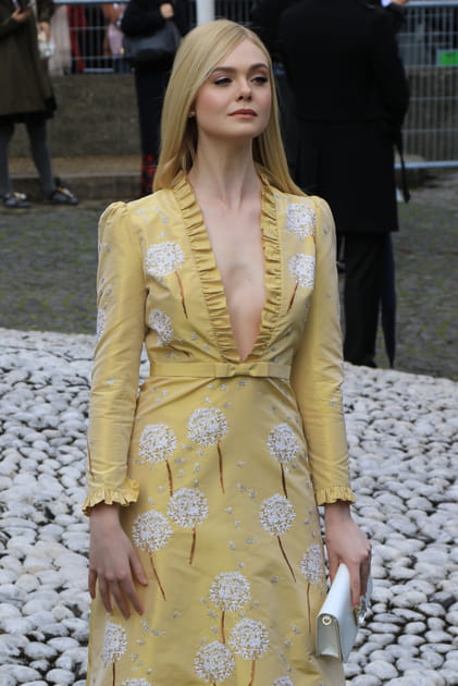 Elle Fanning au d&eacute;fil&eacute; Miu Miu