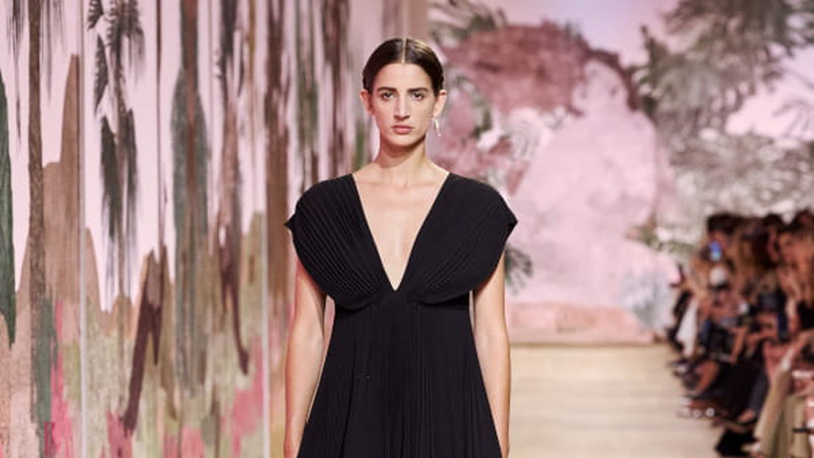 Look 32