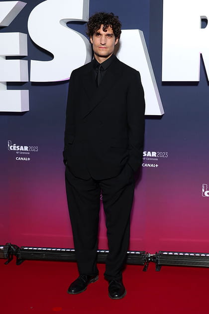 Louis Garrel en costume ample Fendi