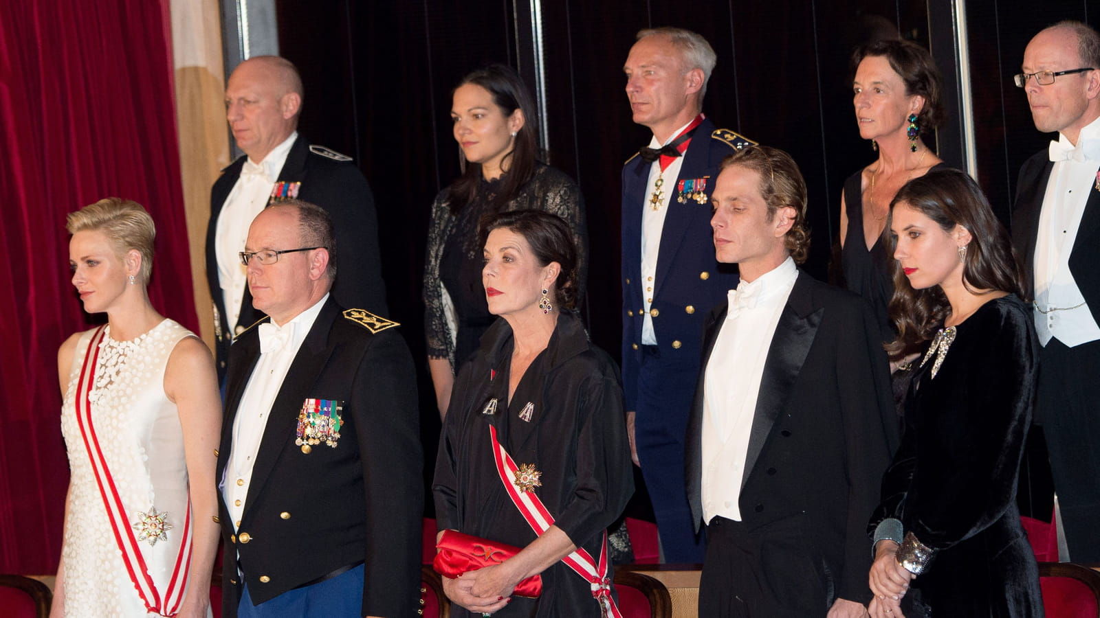 Le prince Albert II, Charlène de Monaco, Caroline de Monaco, Andrea et Tatiana Casiraghi 
