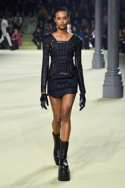 Look 72&nbsp;du d&eacute;fil&eacute; Balmain