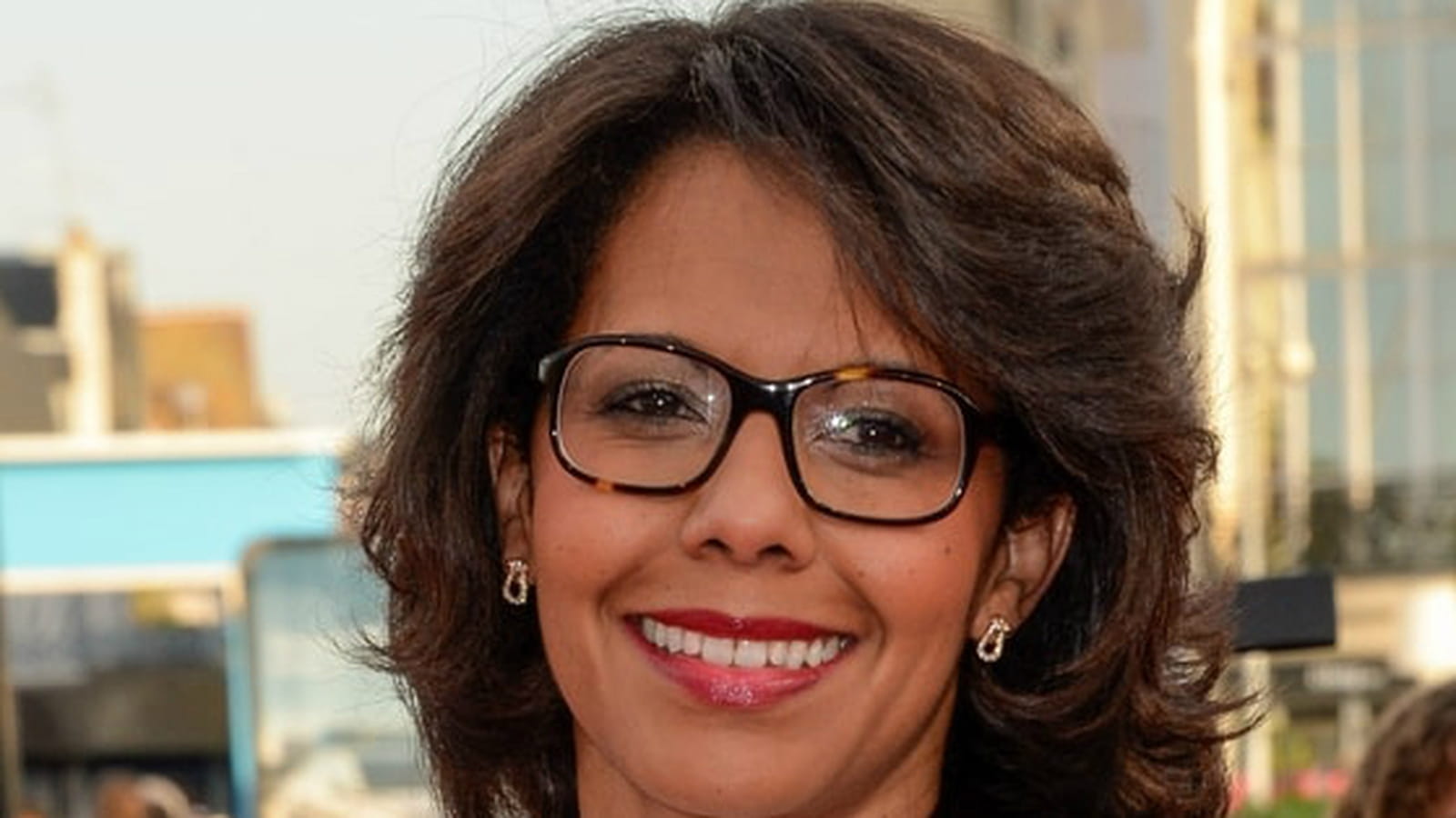 Audrey Pulvar rend son tablier