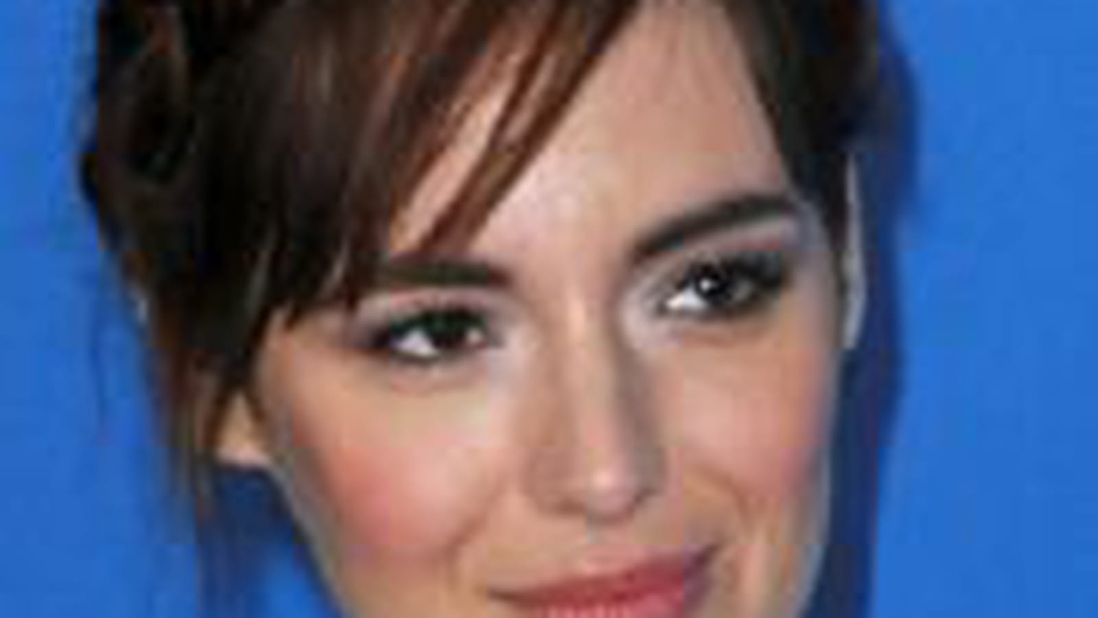 Louise Bourgoin en brune