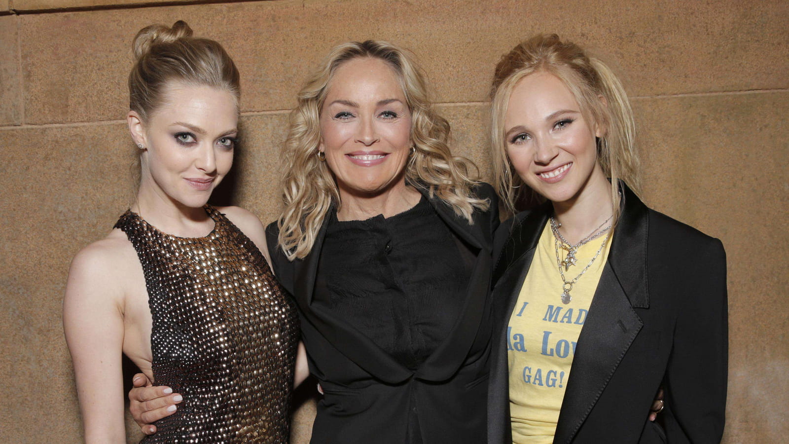 Avec Amanda Seyfried et Juno Temple