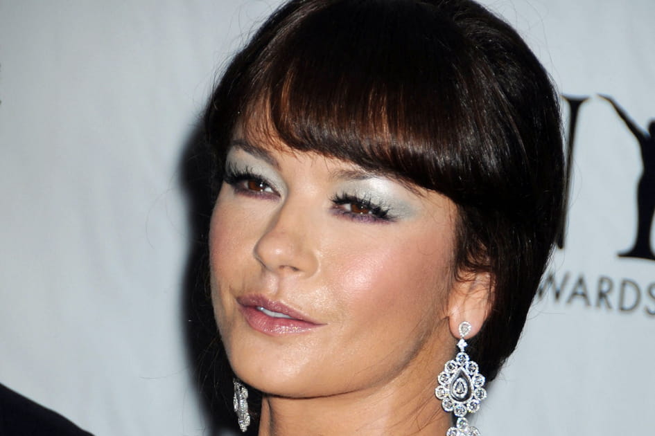 La frange droite de Catherine Zeta-Jones