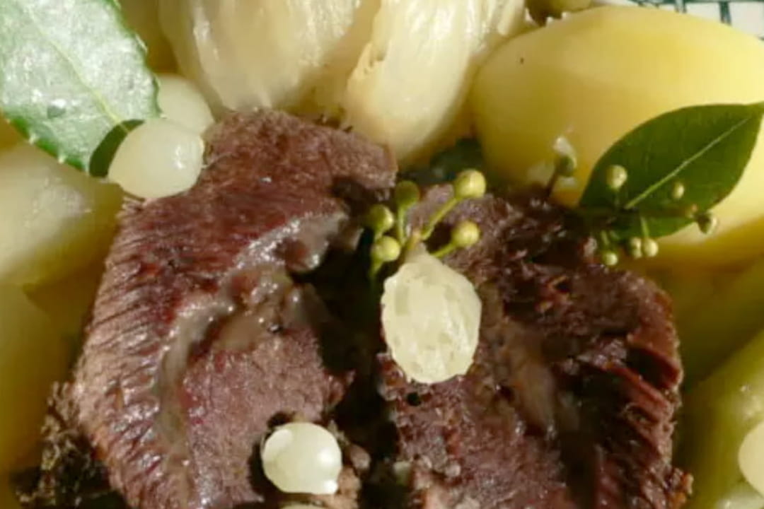 Pot au feu de joues de boeuf aux légumes blancs