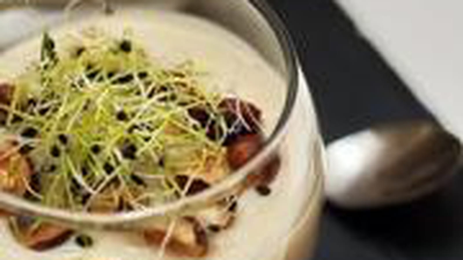 Velouté de topinambour au chèvre frais 
