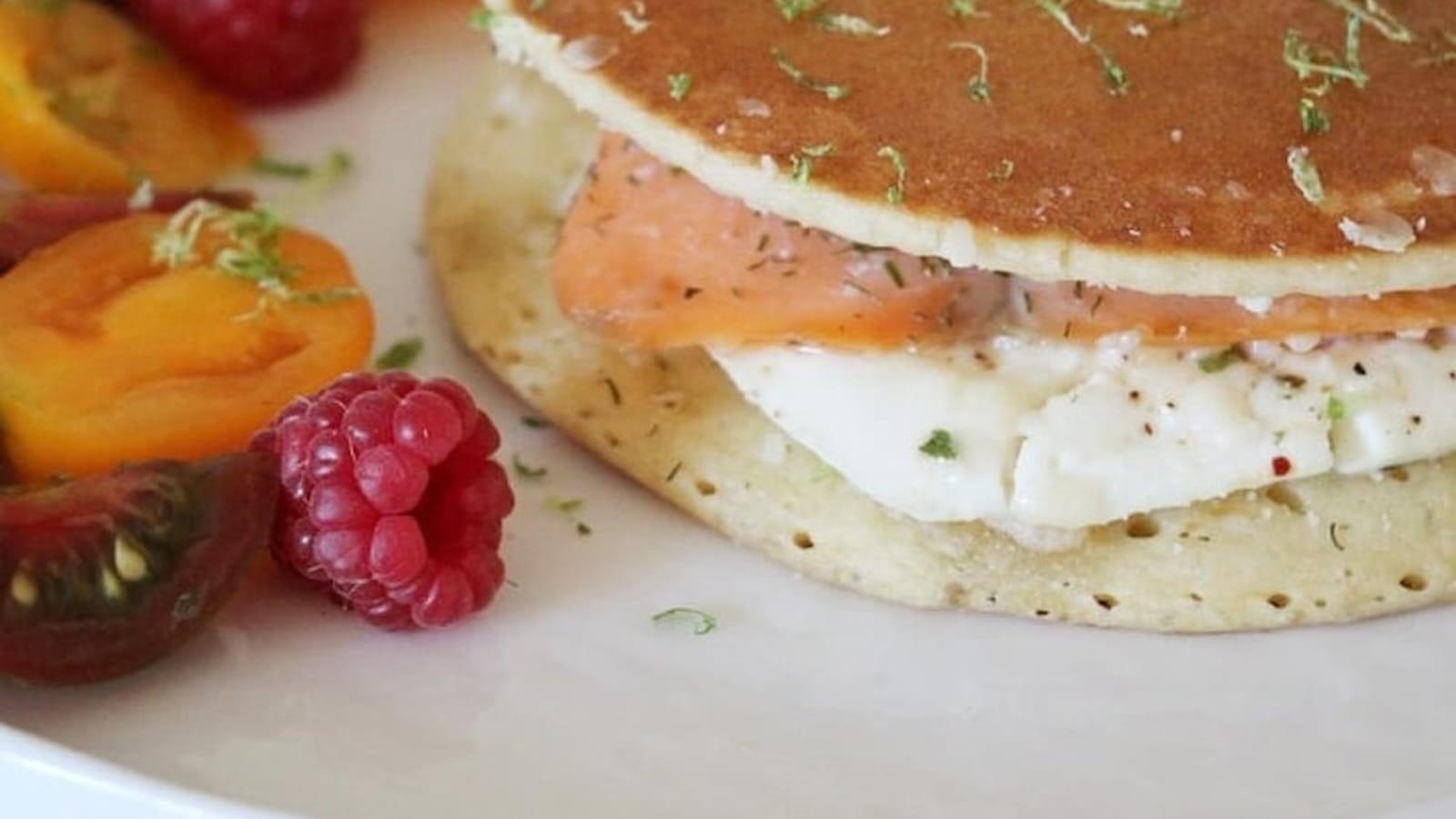 Blinis façon croque-monsieur au Saumon et Chèvre Frais
