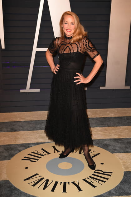 Jerry Hall en robe noire