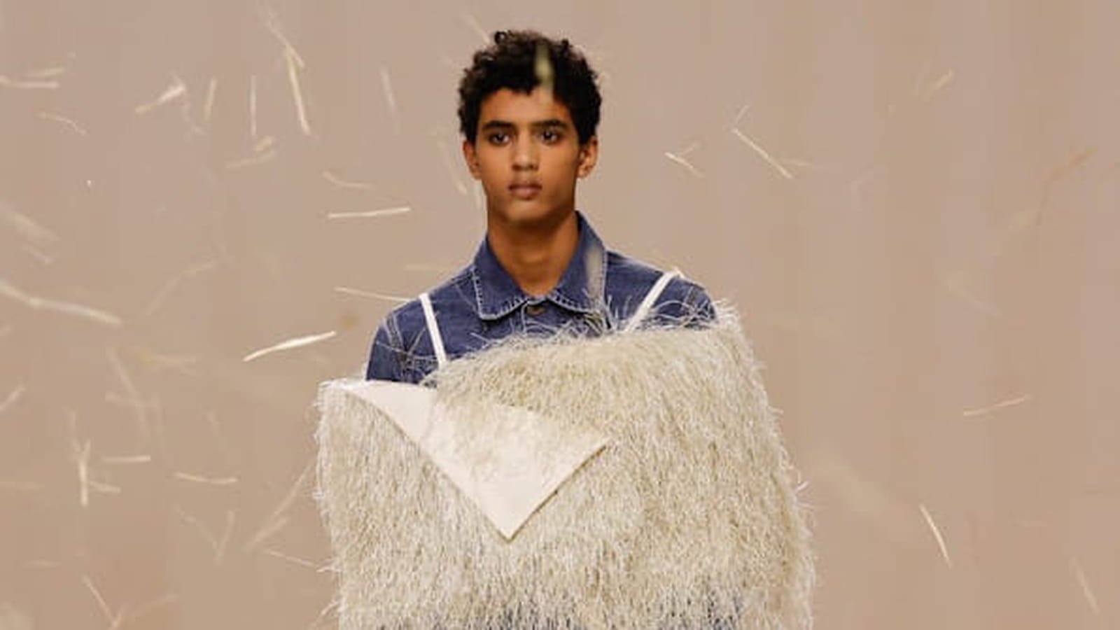 Look 25
