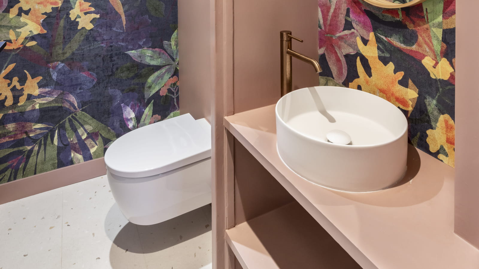 Cabinet de toilettes après